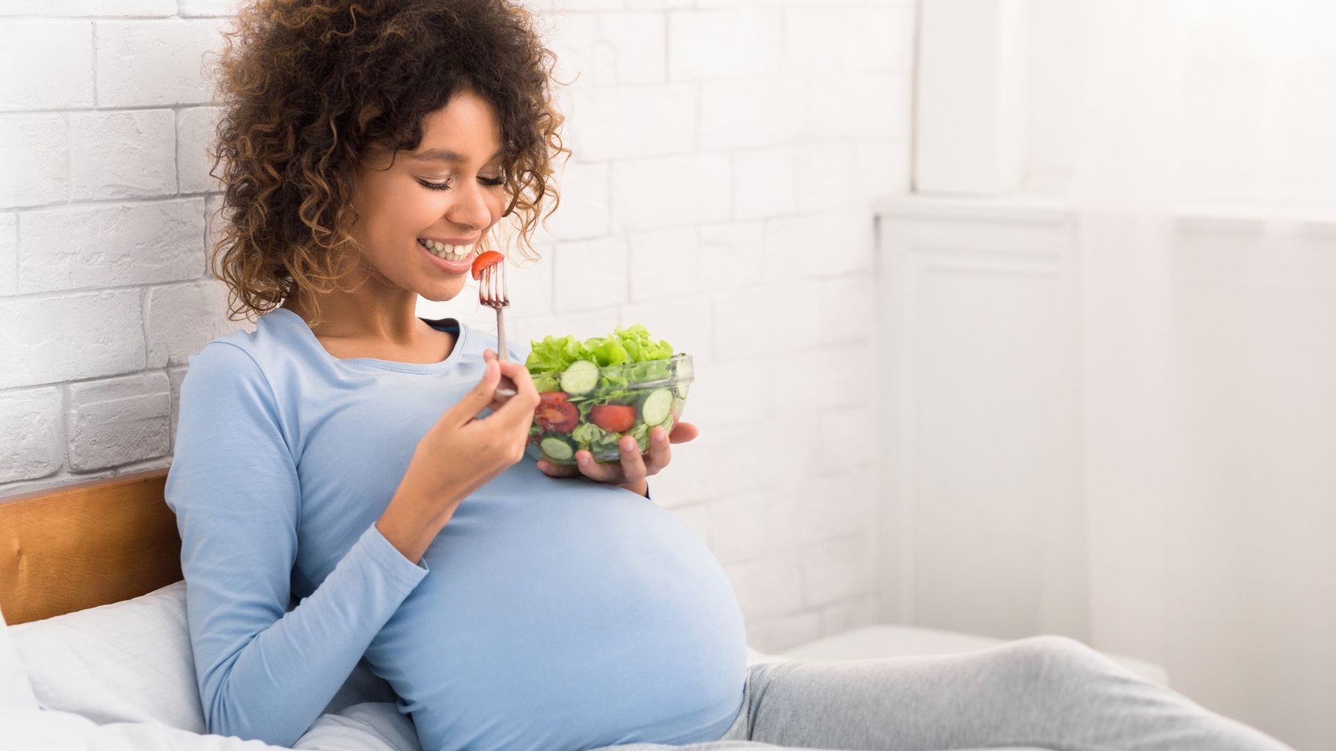 Cómo la dieta afecta tu salud vaginal: alimentos que ayudan y los que debes evitar